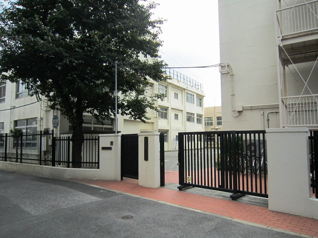 【中学校】巣鴨北中学校まで322ｍ