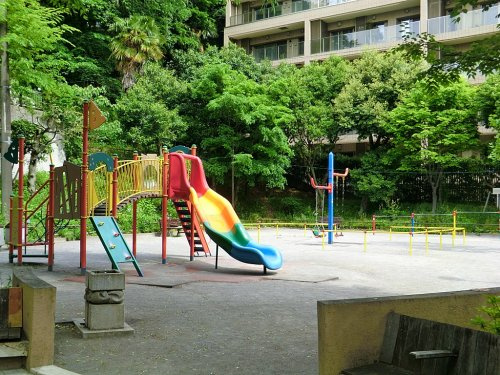 【公園】狸穴公園まで167ｍ