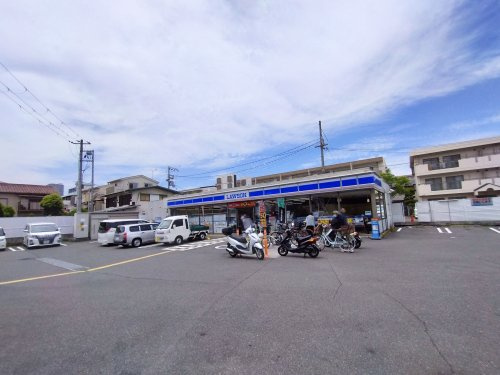 【コンビニエンスストア】ローソン　高槻緑町店まで627ｍ