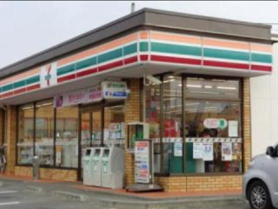 【コンビニエンスストア】セブン-イレブン阿見中央7丁目店まで396ｍ