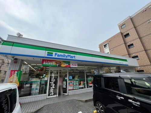 【コンビニエンスストア】ファミリーマート深江本町1丁目店まで586ｍ