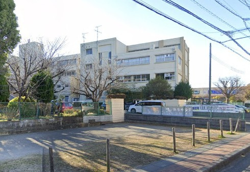 【中学校】越谷市立　富士中学校まで1796ｍ