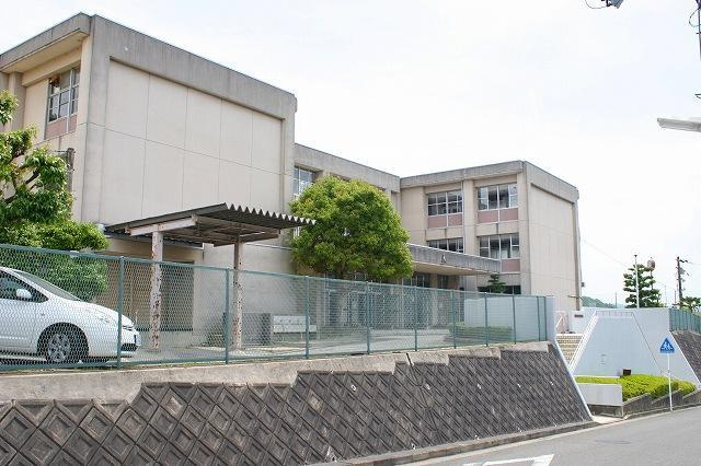 【中学校】生駒市立光明中学校まで1089ｍ