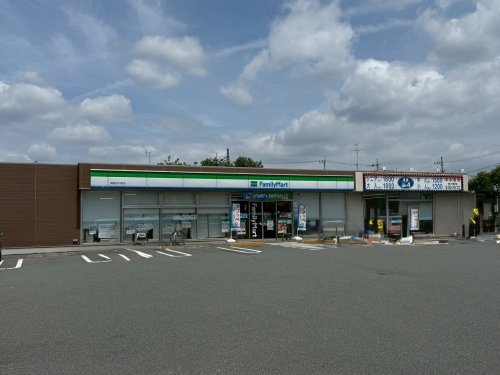 【コンビニエンスストア】ファミリーマート　昭島玉川町店まで294ｍ