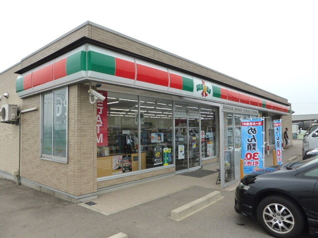 【コンビニエンスストア】ファミリーマート金沢岸川店まで684ｍ