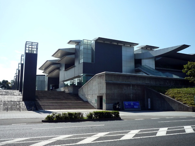【美術館】和歌山県立近代美術館まで860ｍ