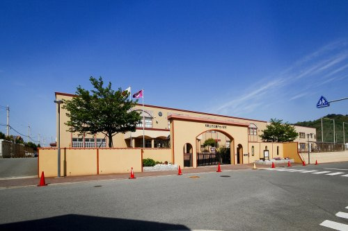 【小学校】藤戸台小学校まで1384ｍ