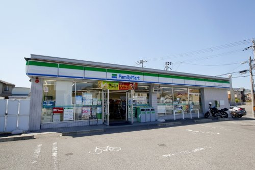【コンビニエンスストア】ファミリーマート　和歌山中之島水道路店まで372ｍ