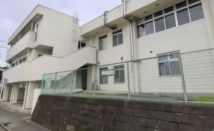 【その他】柏市役所　新富近隣センターまで582ｍ