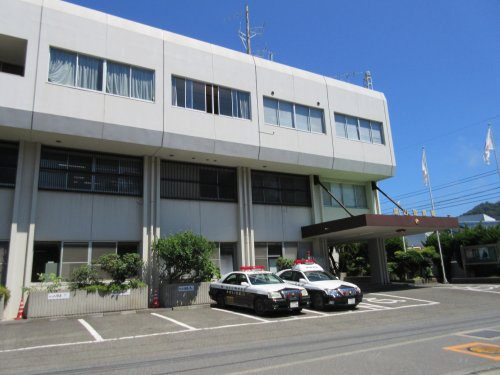 【警察】葉山警察署まで2038ｍ