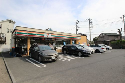 【コンビニエンスストア】セブンイレブン葉山一色店まで1607ｍ