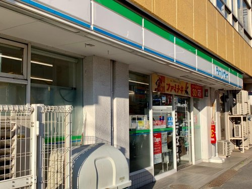 【コンビニエンスストア】ファミリーマート　サンズ田端新町店まで139ｍ