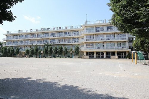 【小学校】西東京市立栄小学校まで180ｍ