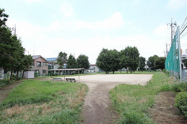 【公園】三角公園・浅間上児童遊園まで410ｍ