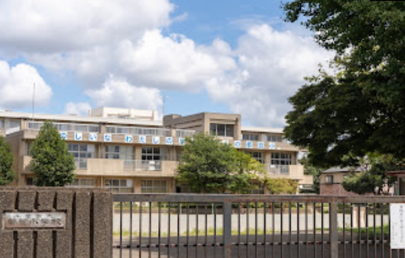 【小学校】千葉市立都賀小学校まで774ｍ