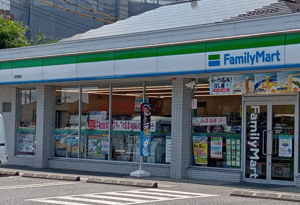 【コンビニエンスストア】ファミリーマート　北秋津店まで436ｍ