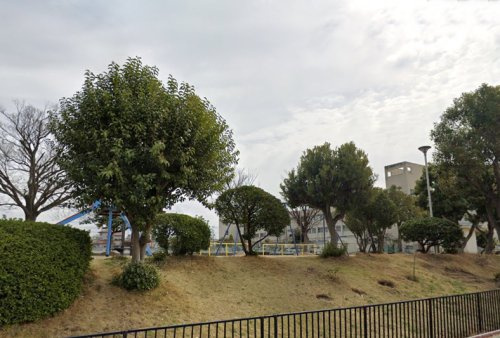 【公園】蓮池公園まで725ｍ
