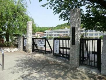 【小学校】多西小学校まで1153ｍ
