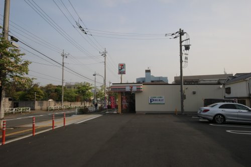 【コンビニエンスストア】セブンイレブン　八王子元本郷3丁目店まで242ｍ
