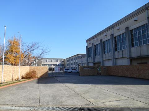 【中学校】香芝市立香芝西中学校まで1051ｍ