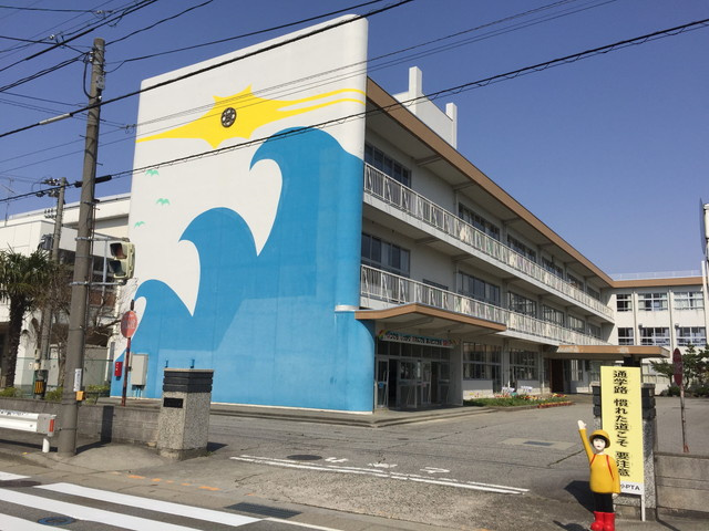 【小学校】黒部市立石田小学校まで784ｍ