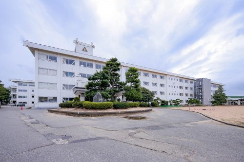 【中学校】富山市立新庄中学校まで1567ｍ