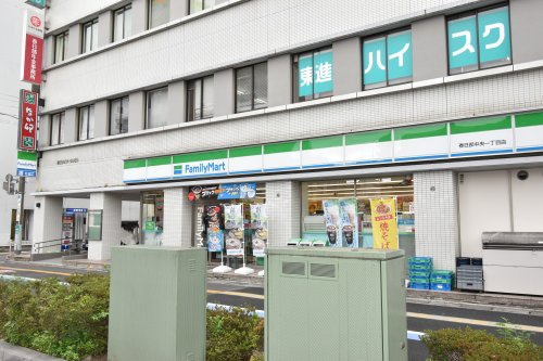 【コンビニエンスストア】ファミリーマート　春日部中央一丁目店まで510ｍ