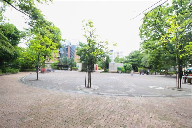 【公園】浜町公園まで377ｍ