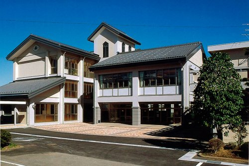 【中学校】神川町立神川中学校まで3387ｍ