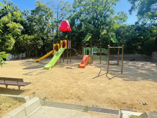 【公園】青谷川公園まで882ｍ