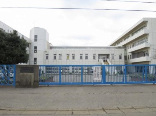 【中学校】四街道北中学校まで271ｍ