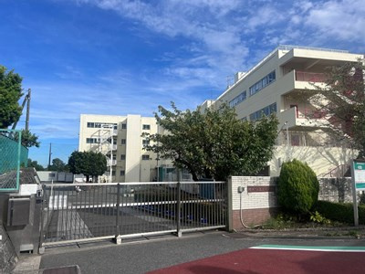 【小学校】横浜市立上山小学校まで900ｍ