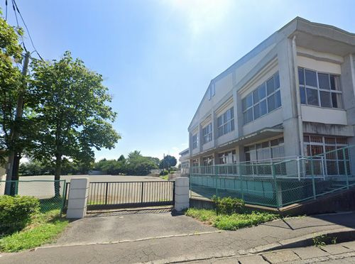 【小学校】伊勢原市立桜台小学校まで549ｍ