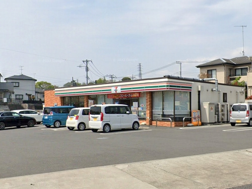 【コンビニエンスストア】セブンイレブン伊勢原桜台小学校前店まで601ｍ
