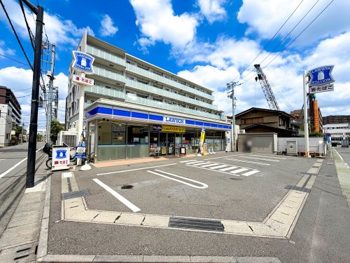 【コンビニエンスストア】ローソン　板橋東坂下一丁目店まで280ｍ