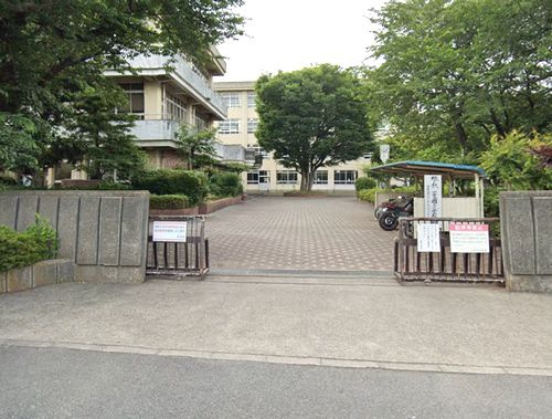 【中学校】相模原市立若草中学校まで524ｍ