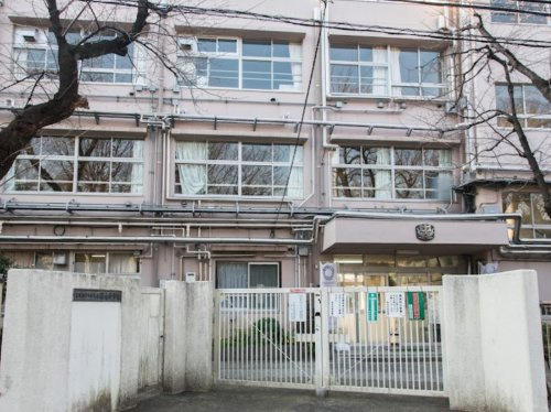 【中学校】世田谷区立桜丘中学校まで533ｍ