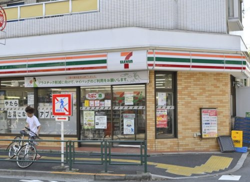 【コンビニエンスストア】セブンイレブン　馬事公苑店まで901ｍ