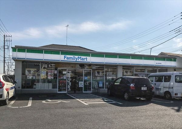 【コンビニエンスストア】ファミリーマート富士見京塚店まで950ｍ