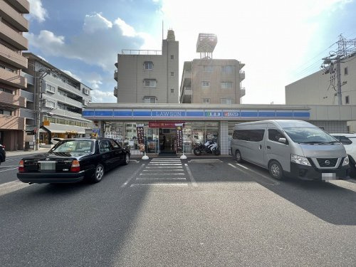 【コンビニエンスストア】ローソン　広島草津東一丁目店まで76ｍ