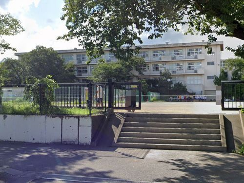 【中学校】伊勢原市立山王中学校まで1760ｍ