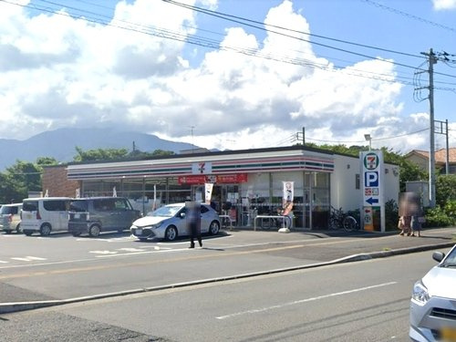 【コンビニエンスストア】セブンイレブン伊勢原東海大学病院前店まで923ｍ
