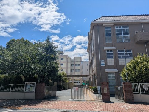 【中学校】足立区立第十一中学校まで210ｍ