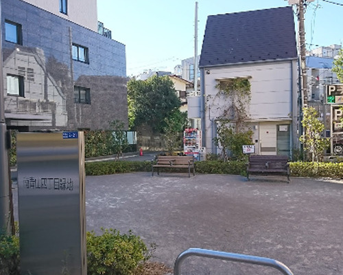 【公園】南青山四丁目緑地まで165ｍ