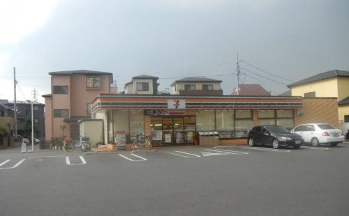 【コンビニエンスストア】セブンイレブン　東越谷9丁目店まで800ｍ