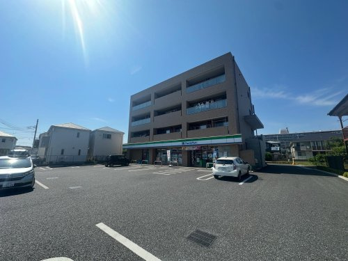 【コンビニエンスストア】ファミリーマート　八洋さいたま上大久保店まで421ｍ