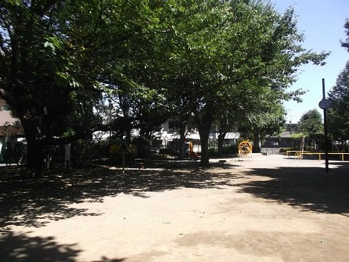 【公園】向山わんぱく公園まで600ｍ