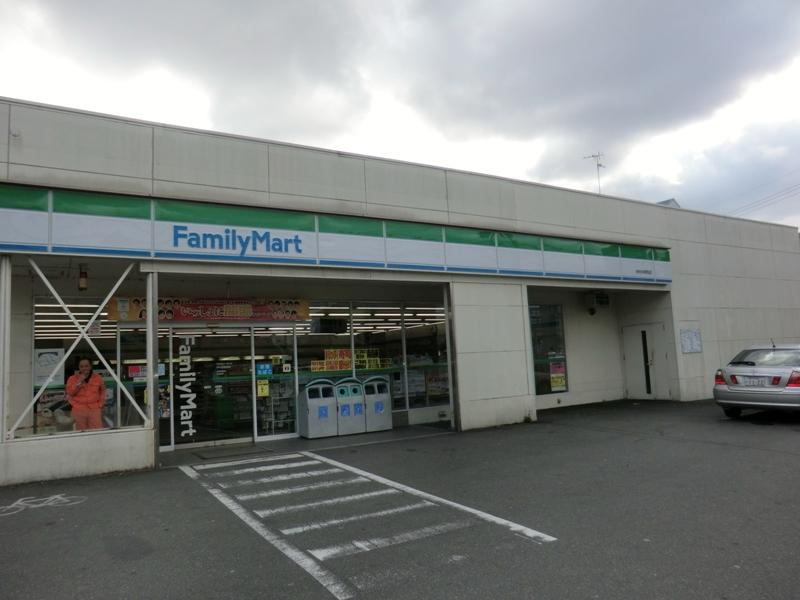 【コンビニエンスストア】ファミリーマート中野西まで270ｍ