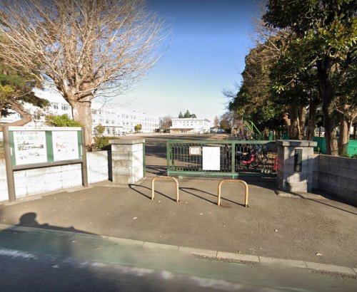 【小学校】大和市立深見小学校まで648ｍ