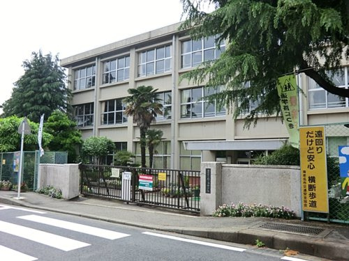 【小学校】海老名市立柏ケ谷小学校まで401ｍ